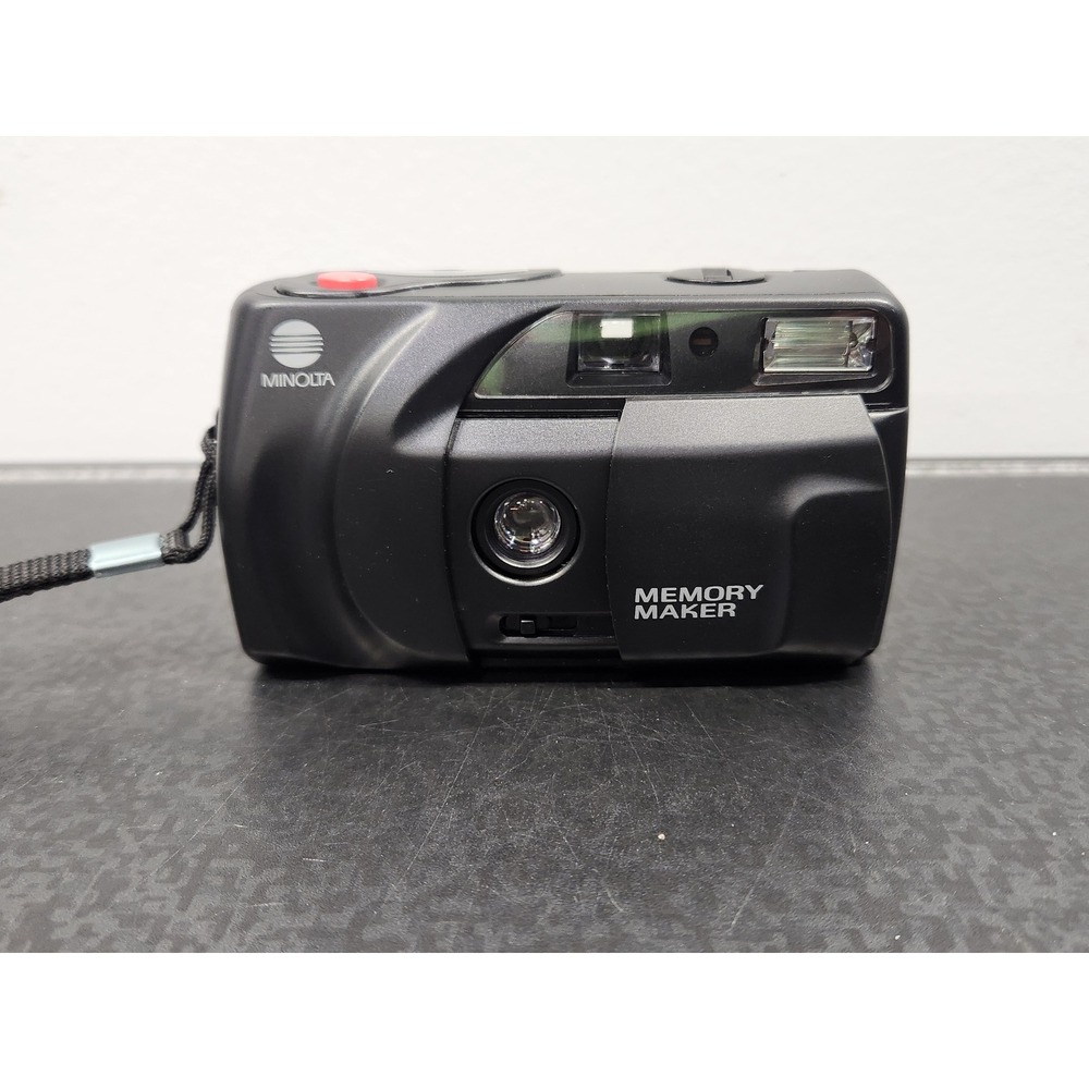 Minolta Memory Maker 35mm Film Camera Black Focus Free DX Auto Good